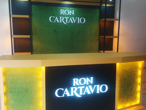 letras retro iluminadas